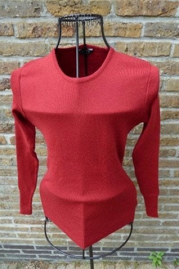Pull cintré rouge « Long Island » petit, Vêtements | Femmes, Enlèvement, Comme neuf
