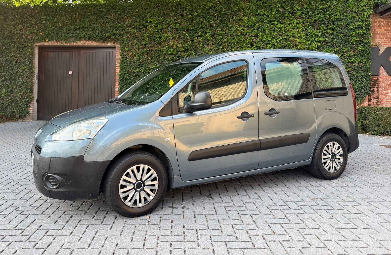 Peugeot Partner 1.6 Benzine Euro5 Airco *Keuring Vvk, Auto's, Peugeot, Euro 5, Bedrijf, Handgeschakeld, 5 deurs