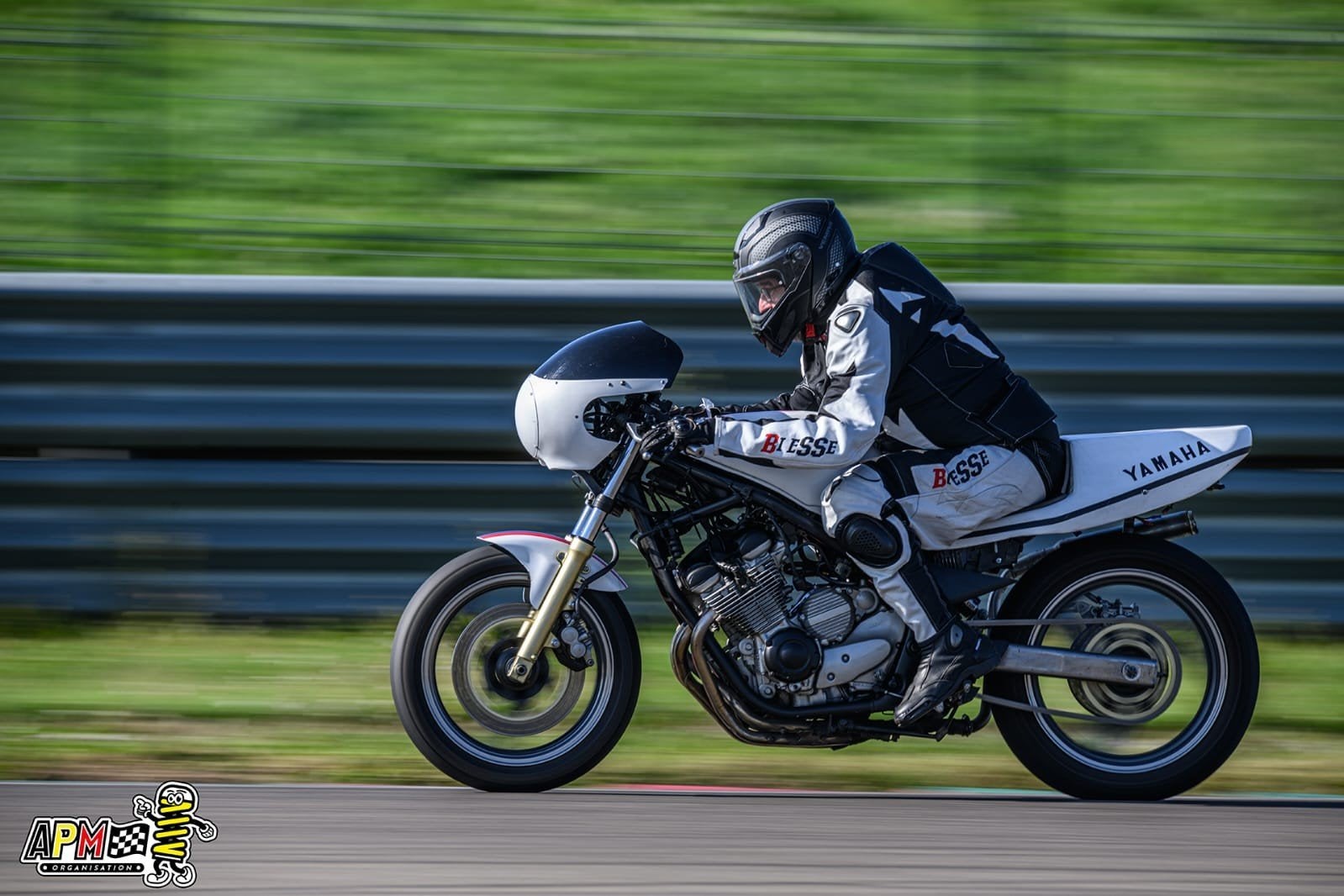 moto Yamaha XJ6, Motos, Particulier