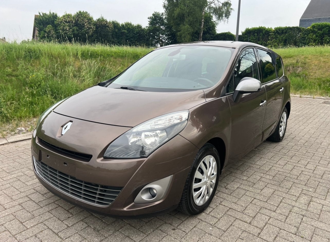 Renault Scenic/1.5Dci/2010/171.000km/Airco/Euro4/7 zit, Auto's, Renault, Bedrijf, Grand Scenic, ABS, Adaptive Cruise Control, Airbags