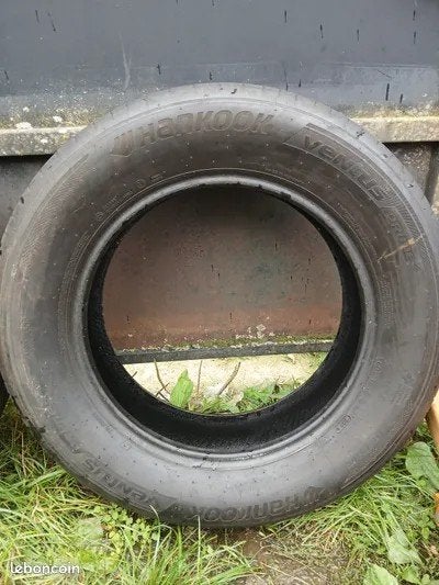 2 pneus occasion Hankook Ventus Prime 4 215/65R17 reste 6 mm, Ophalen of Verzenden
