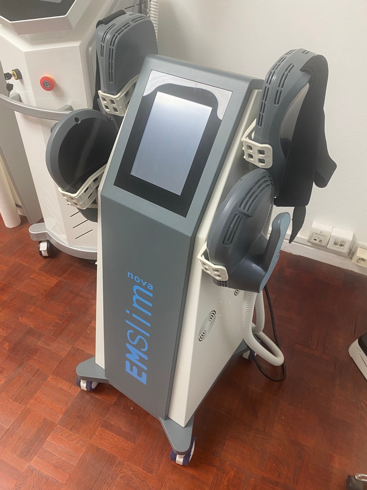 Electrostimation musculaire  - EMSlim, Enlèvement, Comme neuf