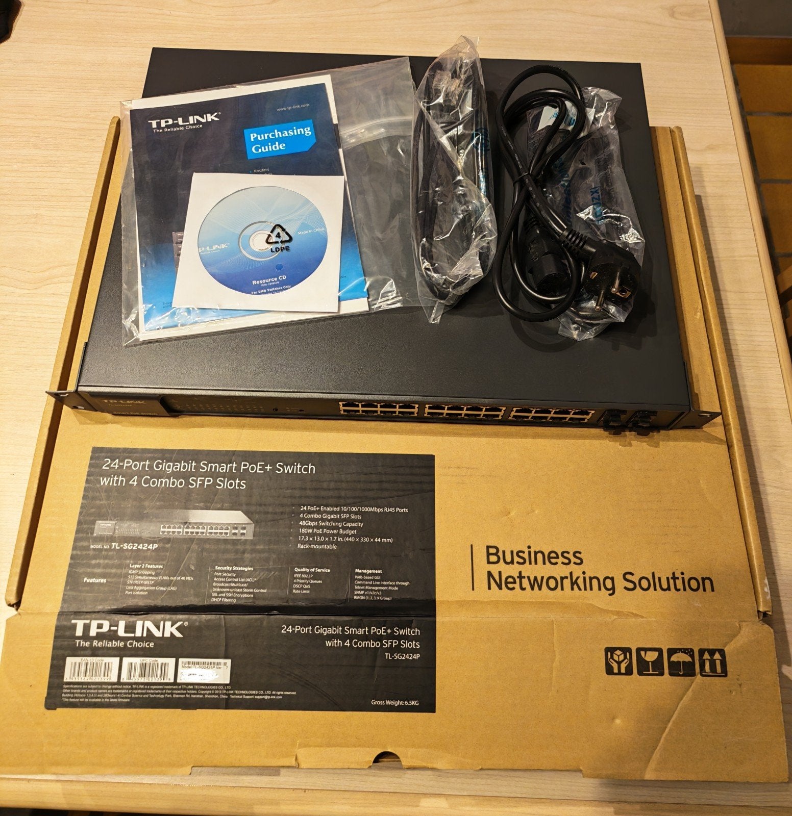 SWITCH TP-LINK  24 PORTS POE    NEUF, Enlèvement ou Envoi, Neuf