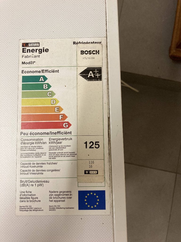 petit réfrigérateur Bosch, Classe énergétique A ou plus économe, Avec compartiment congélateur, Comme neuf, Enlèvement