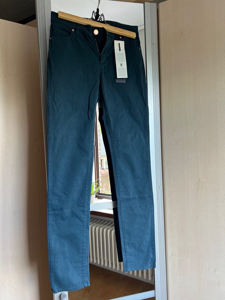XANDRES blauwe broek, maat 25 (XXS) GLOEDNIEUW - 75% KORTING, Neuf, Enlèvement ou Envoi, Longs, Taille 34 (XS) ou plus petite