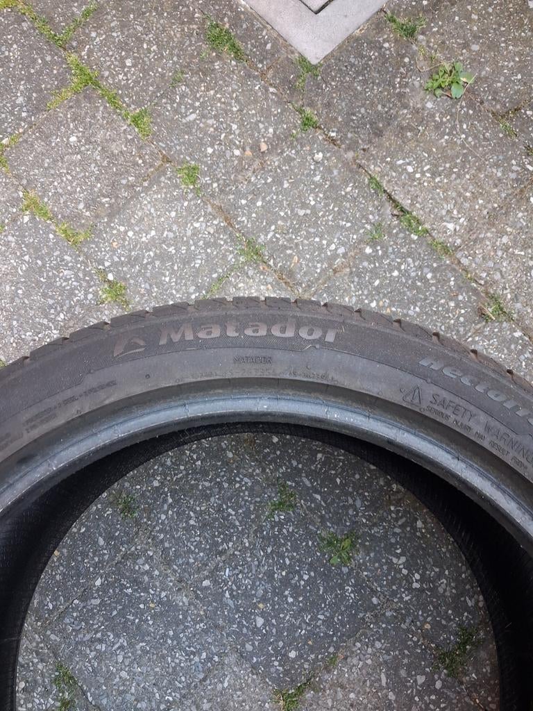 Zomerband 245 /40 r 18, Auto-onderdelen, Banden en Velgen, Ophalen, 18 inch, Band(en), Personenwagen