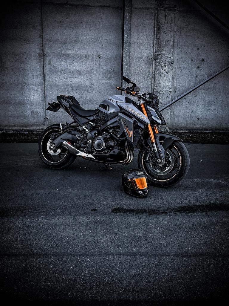 Suzuki gsxs 1000 2022, Ophalen