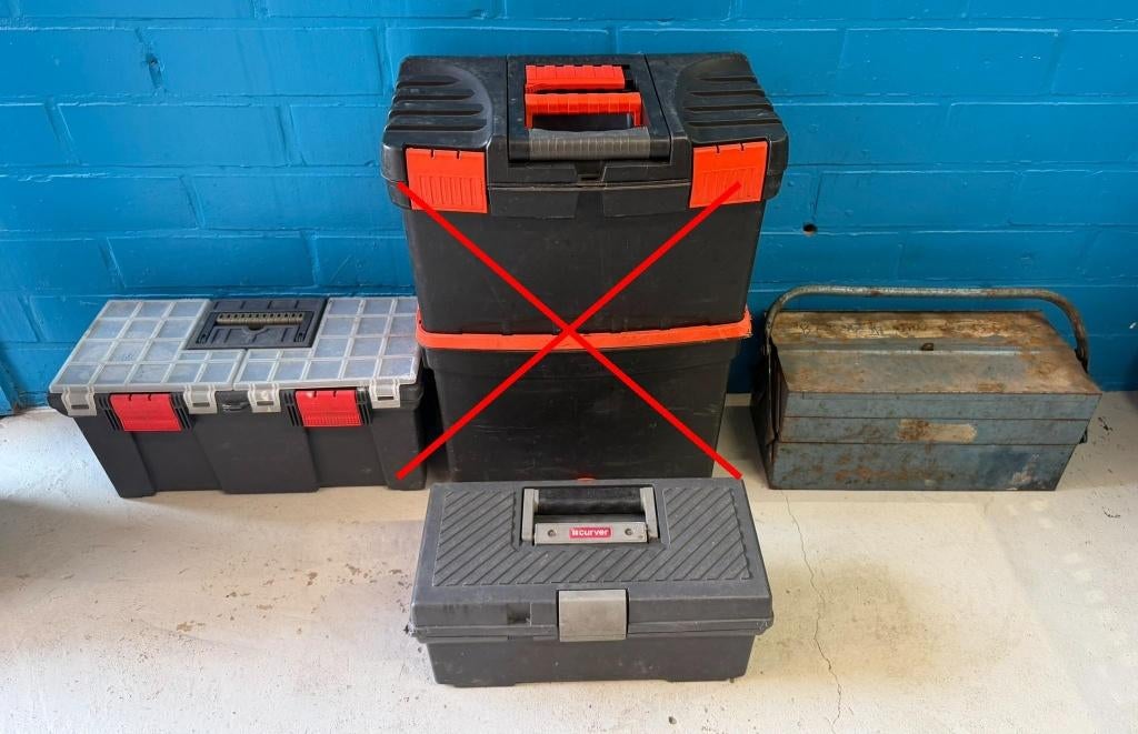 Partij gereedschapskoffers en gereedschapskist, Ophalen, Gebruikt