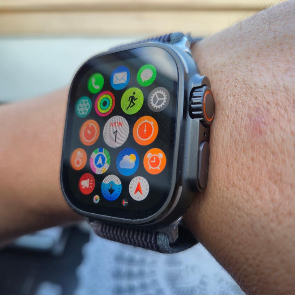 Montre connecté avec iphone et samsung, Sports & Fitness, Cardiofréquencemètres, Neuf, Avec ceinture thoracique