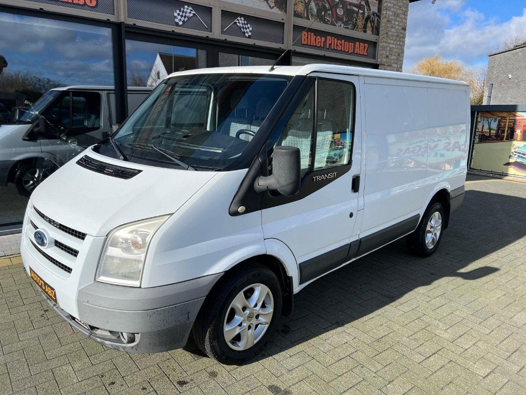 Ford Transit 2.2 dcti 115t260 Trend, Autos, Achat, https://public.car-pass.be/vhr/f4928642-fc59-4b92-9c48-5e205f114962, Entreprise