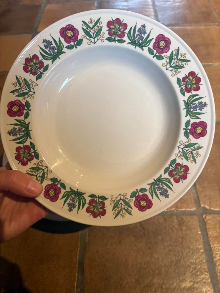 Assiette 7 fontaines villeroy&boch, Enlèvement ou Envoi
