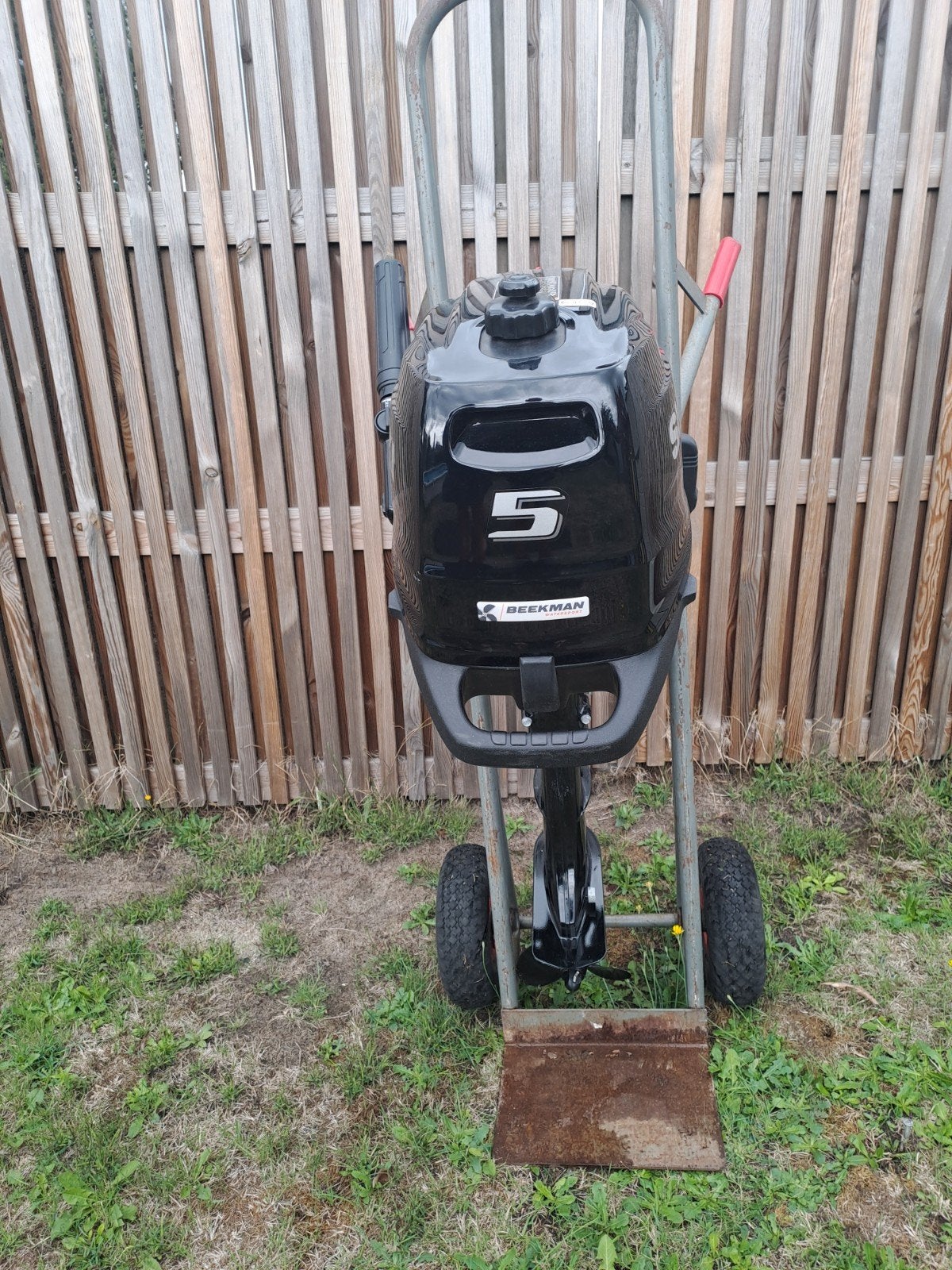 Suzuki 5 kortstaart met aparte brandstoftank., Sports nautiques & Bateaux, 5 à 10 ch, Comme neuf, Moteur hors-bord, Essence