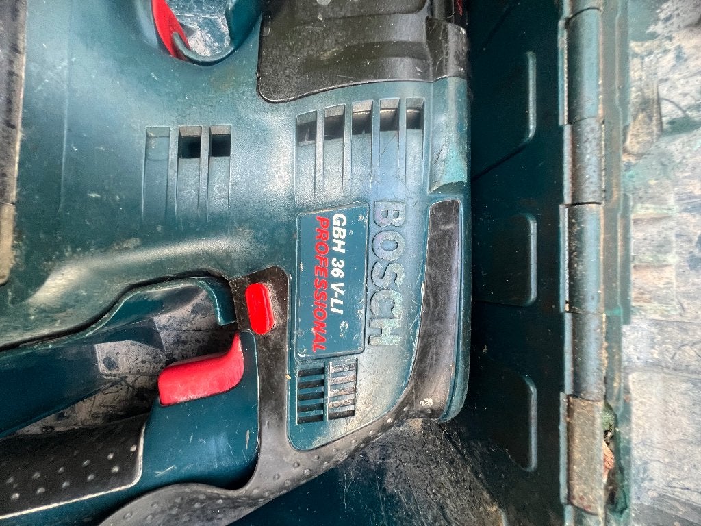 Marteau rotatif sans fil, Bricolage & Construction, 600 watts ou plus, Enlèvement, Utilisé, Mécanisme de percussion