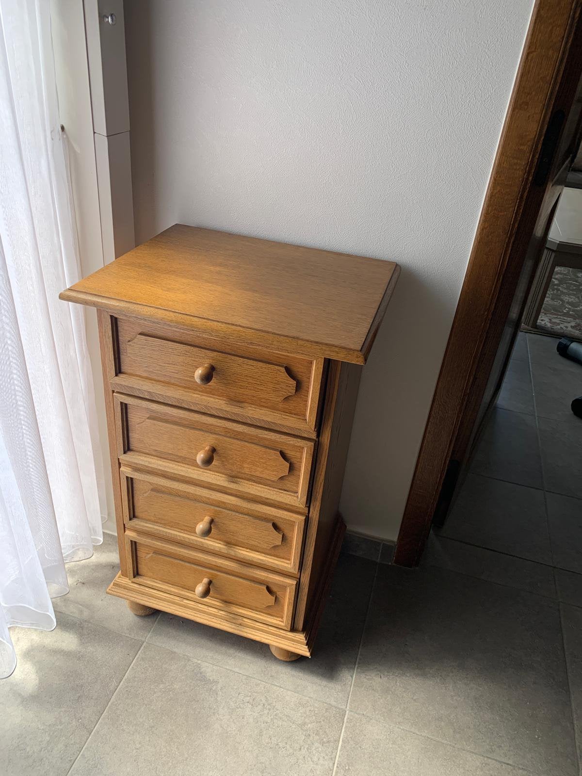 Ladenkast klassiek in massief hout, Ophalen, Zo goed als nieuw