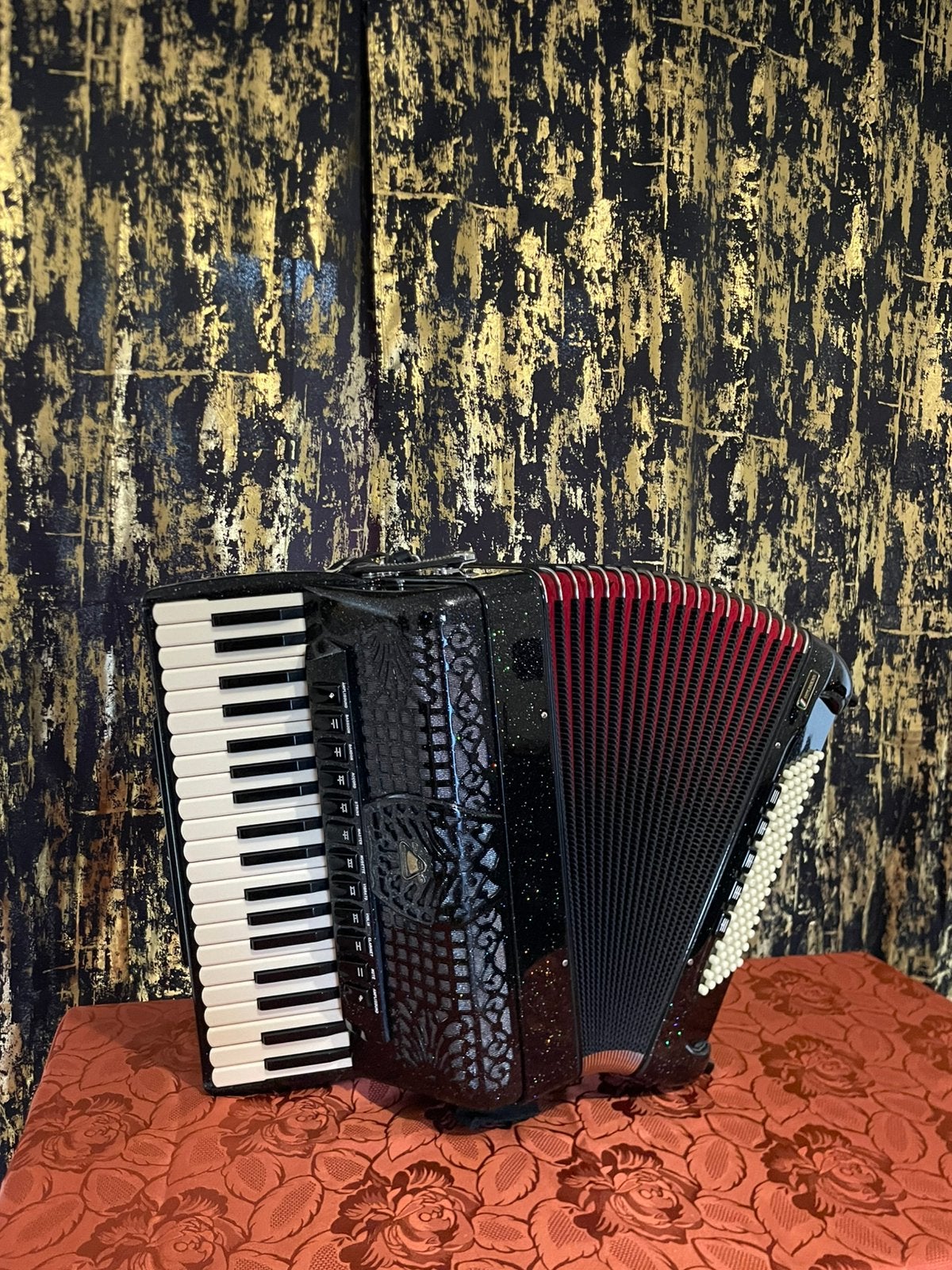 Beltuna Leader IV 96 Musette amplisound-accordeon, Muziek en Instrumenten, Overige merken, 96-bas, Met koffer, Nieuw