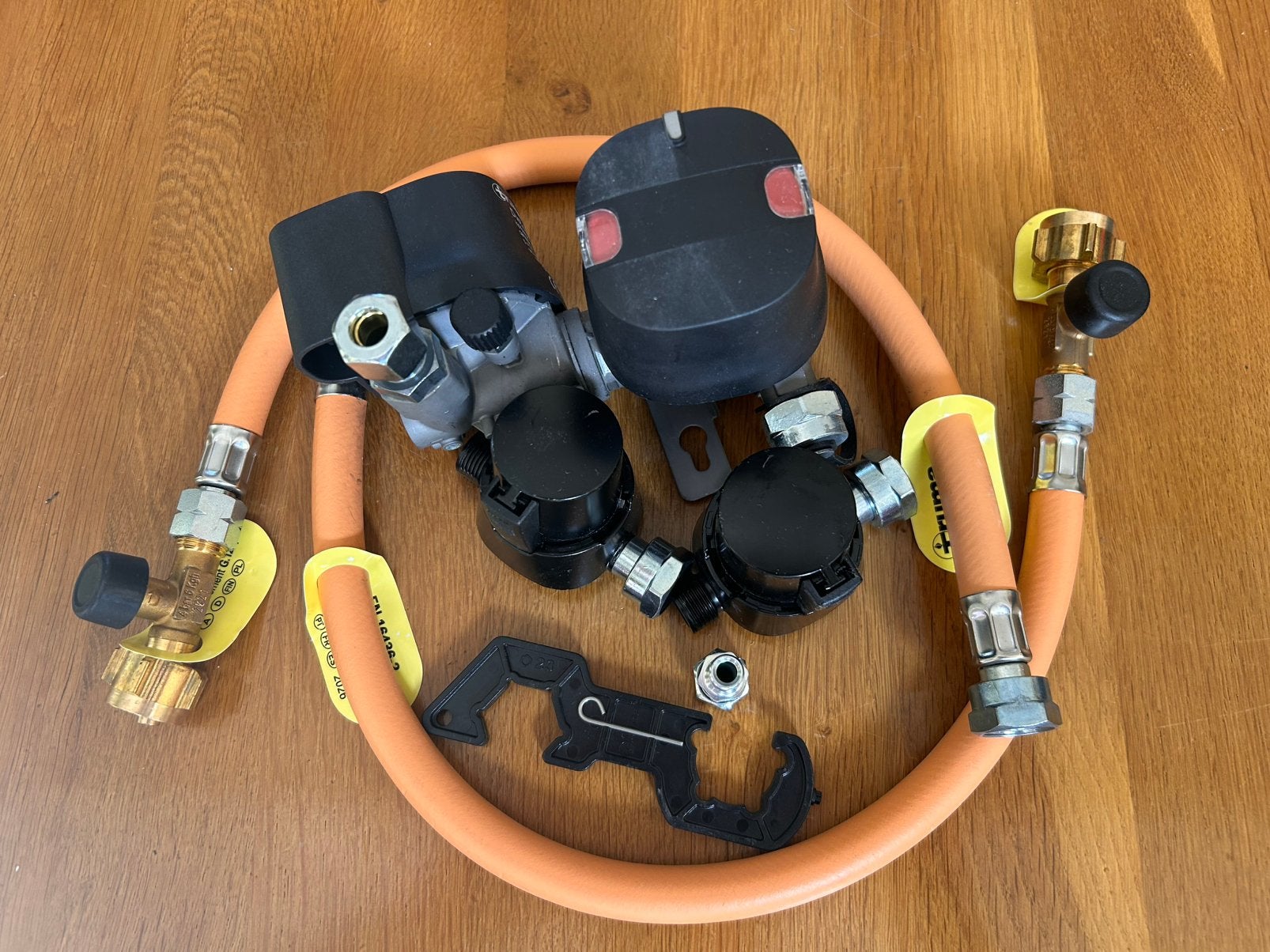Régulateur de pression de gaz Truma Duo, Enlèvement ou Envoi, Neuf