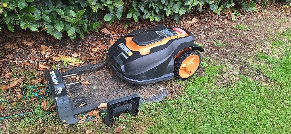Robotmaaier Worx, 20 à 25 cm, Worx, Avec capteur de pluie, Enlèvement