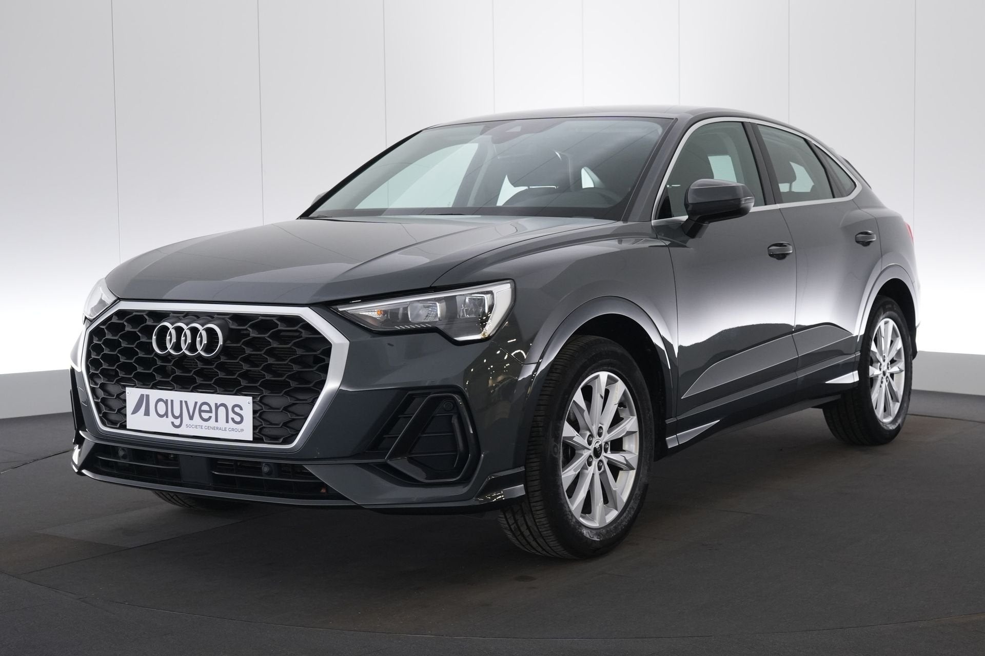 (2DPC090) AUDI Q3 SPORTBACK, Auto's, Stof, Bluetooth, 149 g/km, Bedrijf