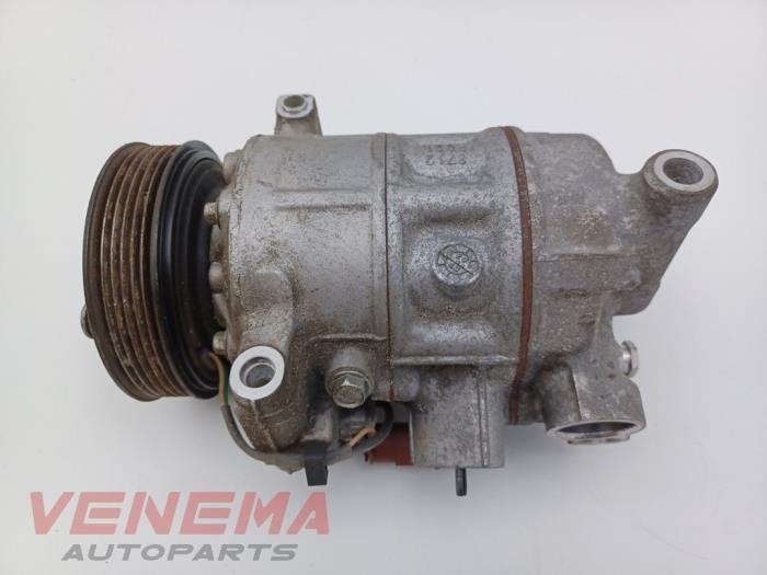 Pompe clim d'un Seat Ibiza, -, 3 mois de garantie, Utilisé, -