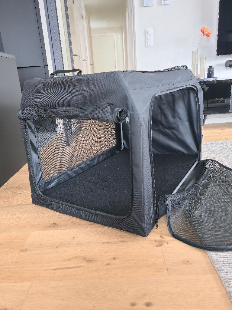 Honden reis benches XL met kussen nieuwstaat zwart, Ophalen, Zo goed als nieuw