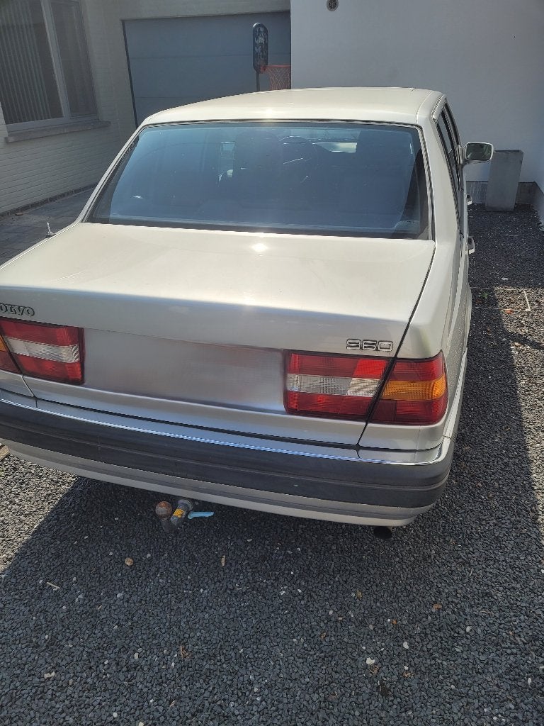 Volvo 960 3.0 24, Auto's, Volvo, Particulier, Benzine, Euro 3, Berline, 4 deurs, Automaat, Zilver of Grijs, Zwart, Leder, Achterwielaandrijving