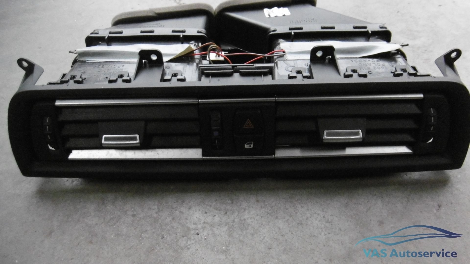 Tralie verse lucht  BMW 5-serie. F10-F11  64 22 9 166 891, Gebruikt, -, Ophalen of Verzenden, -