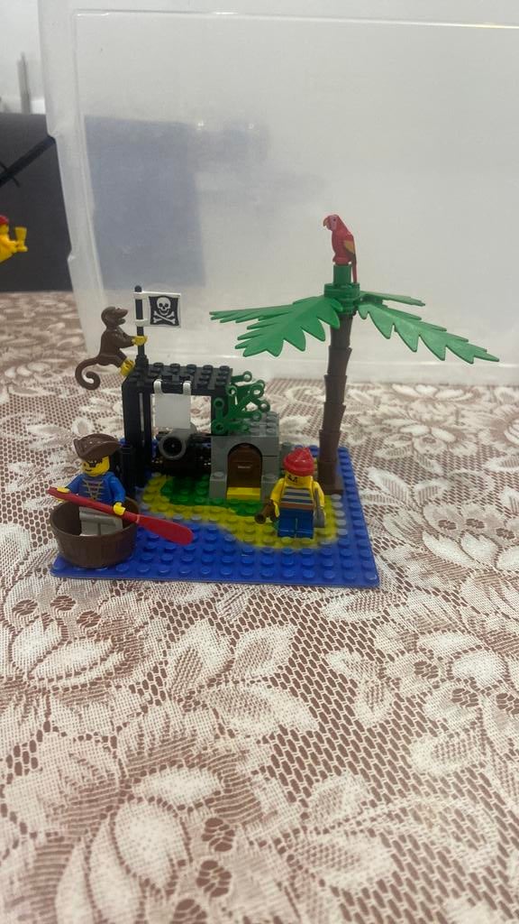 Lego 6260 Shipwreck Island, Ophalen of Verzenden, Gebruikt