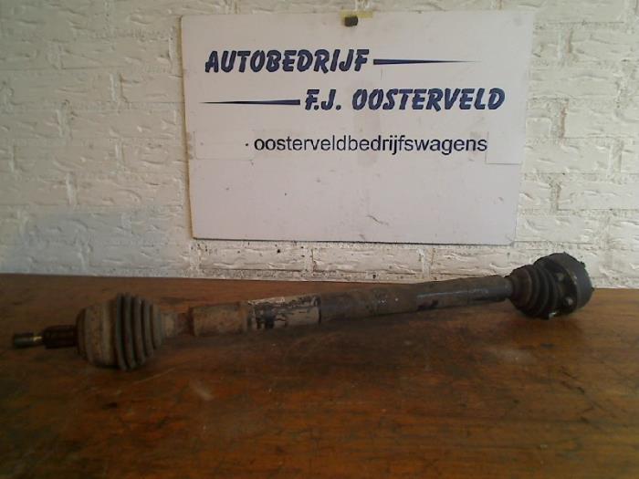 Arbre de transmission avant droit d'un Volkswagen Golf, Volkswagen, -, 3 mois de garantie, Utilisé