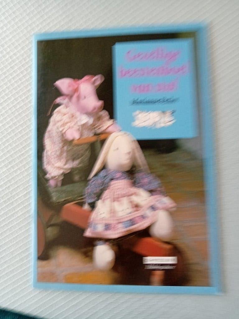 GEZELLIGE BEESTENBOEL van stof, Livres, Loisirs & Temps libre, Enlèvement ou Envoi, Comme neuf, Broderie ou Couture