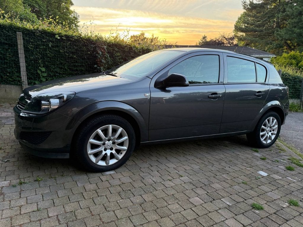 Opel Astra 1.6 essence Euro 5, climatisation, inspection VvK, Euro 5, Achat, Entreprise, 5 portes