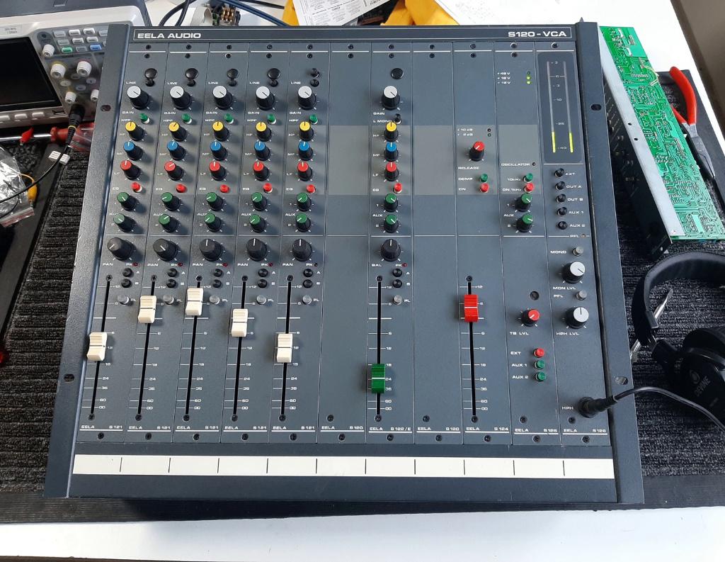 Eela S120 professionele Eela PA mengtafel, Ophalen, Zo goed als nieuw