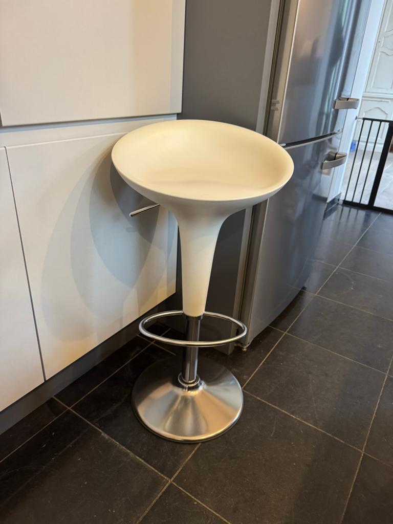 4 Magis Bombo barkrukken Italiaans design, Huis en Inrichting, Barkrukken, Ophalen, Zo goed als nieuw, In hoogte verstelbaar