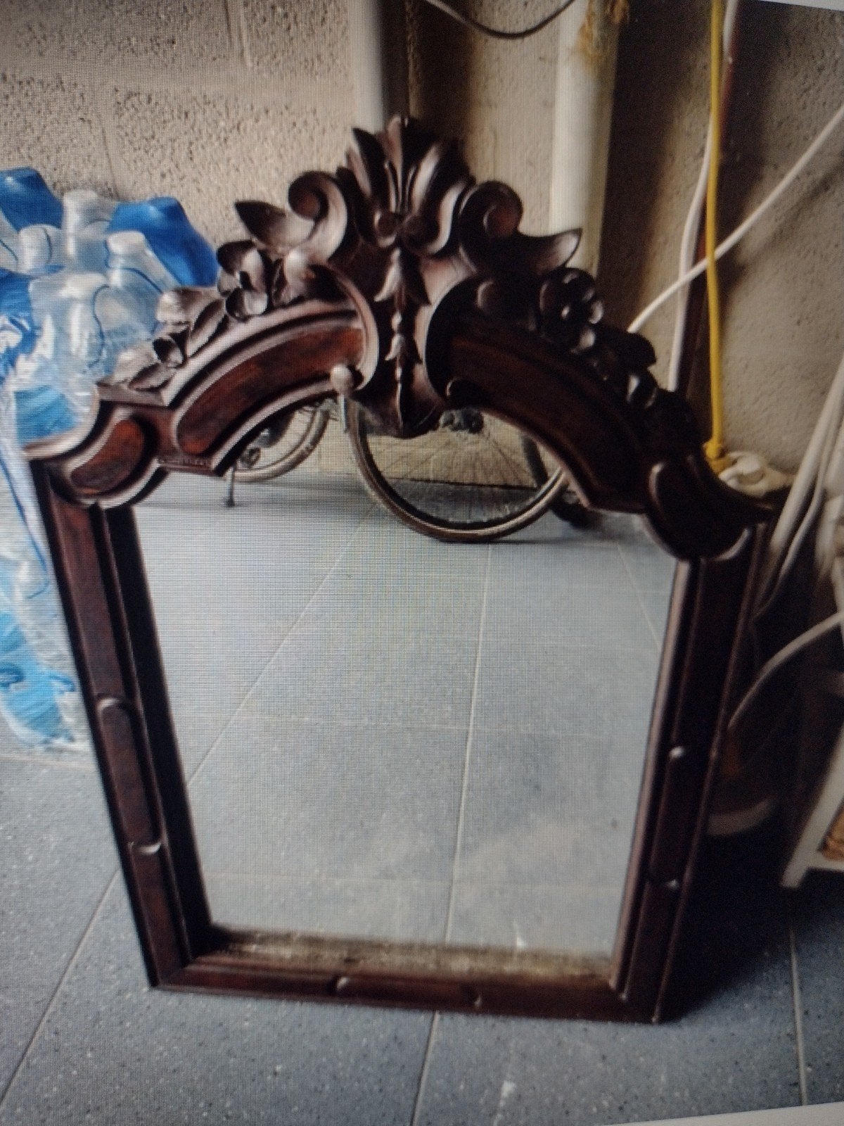 VINTAGE SPIEGEL met MOOI UITGESNEDEN HOUTWERK (83 x 55 cm), Enlèvement