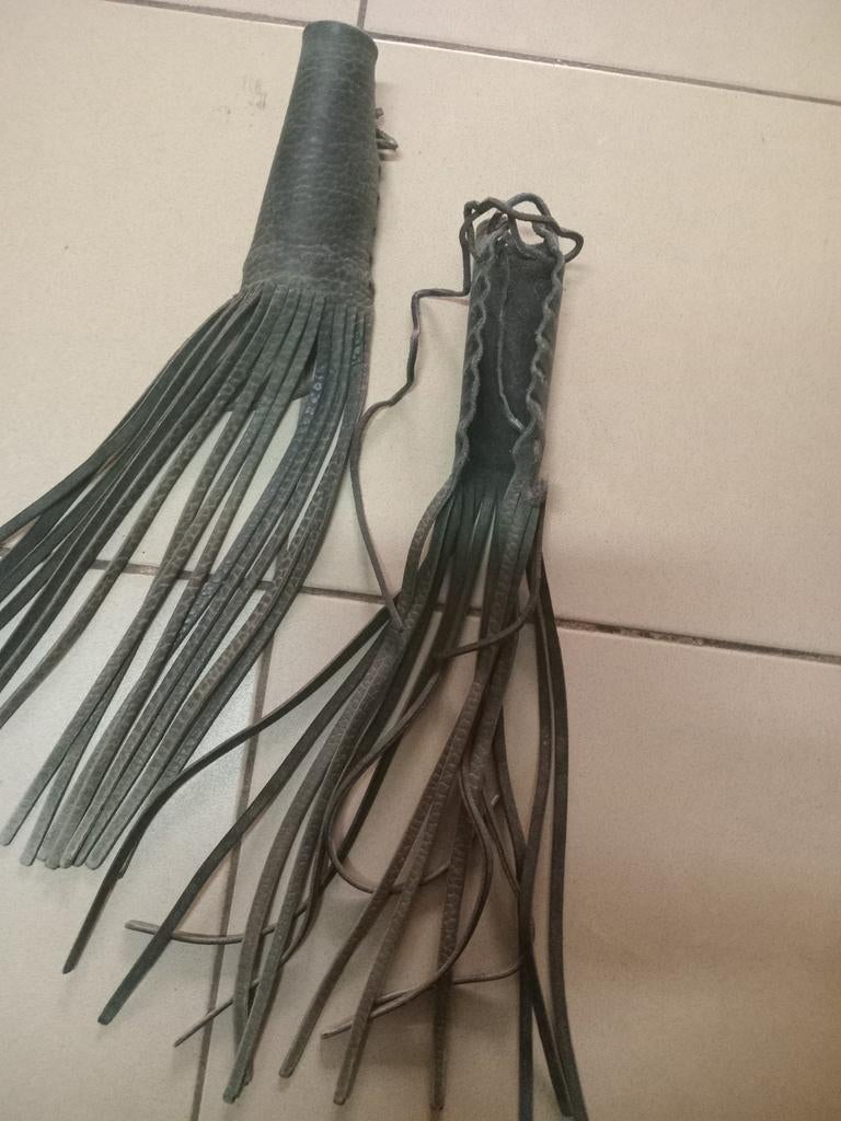 Motorstuurfranjes. Tassels, Ophalen