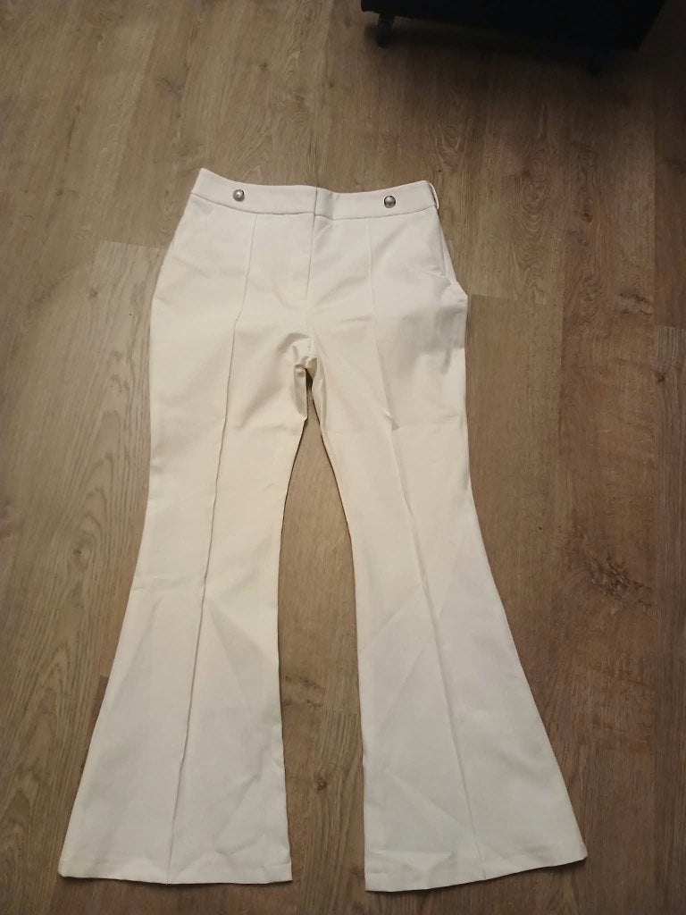 3 dozen merk kledij L/XL, Ophalen, Zo goed als nieuw, Maat 42/44 (L)