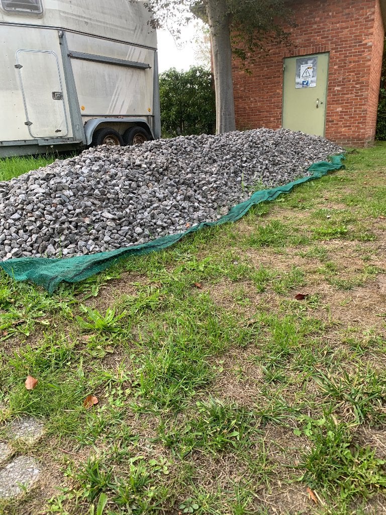 Gratis op te halen , Groffe kiezel, Enlèvement, Utilisé, Gris, Rocher