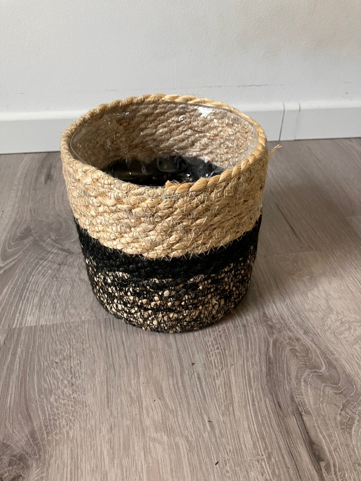 Plantenmandje riet/zwart, Ophalen, Rond, Zo goed als nieuw, Plantenpot of Plantenbak