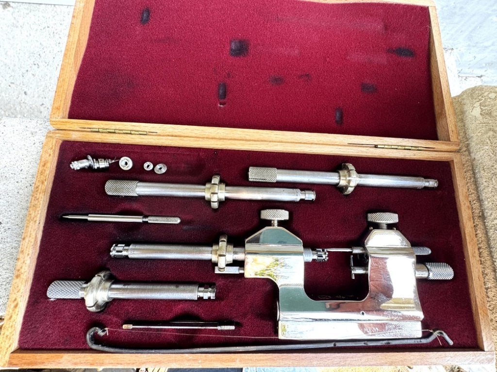 Steiner - Outils d'horlogerie - Tour à pivoter, Métal, Enlèvement ou Envoi, Utilisé, Machine