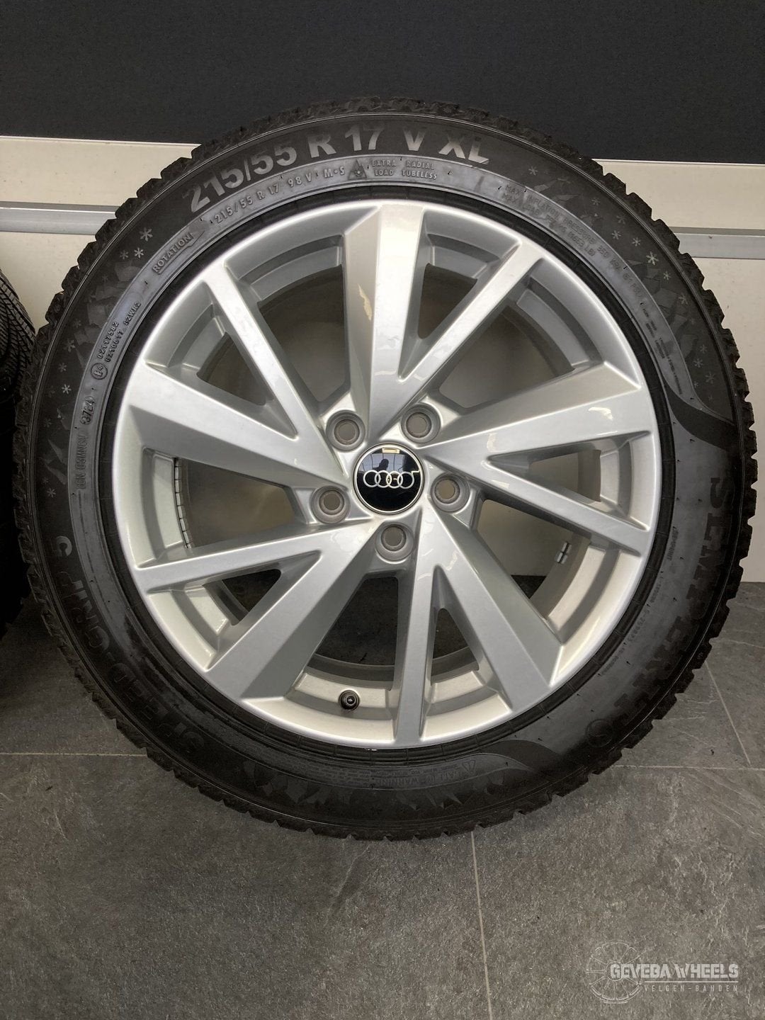 17” originele Audi Q2 velgen + winterbanden 5x112 215/55/17, Auto-onderdelen, Banden en Velgen, -, -, Banden en Velgen, 17 inch