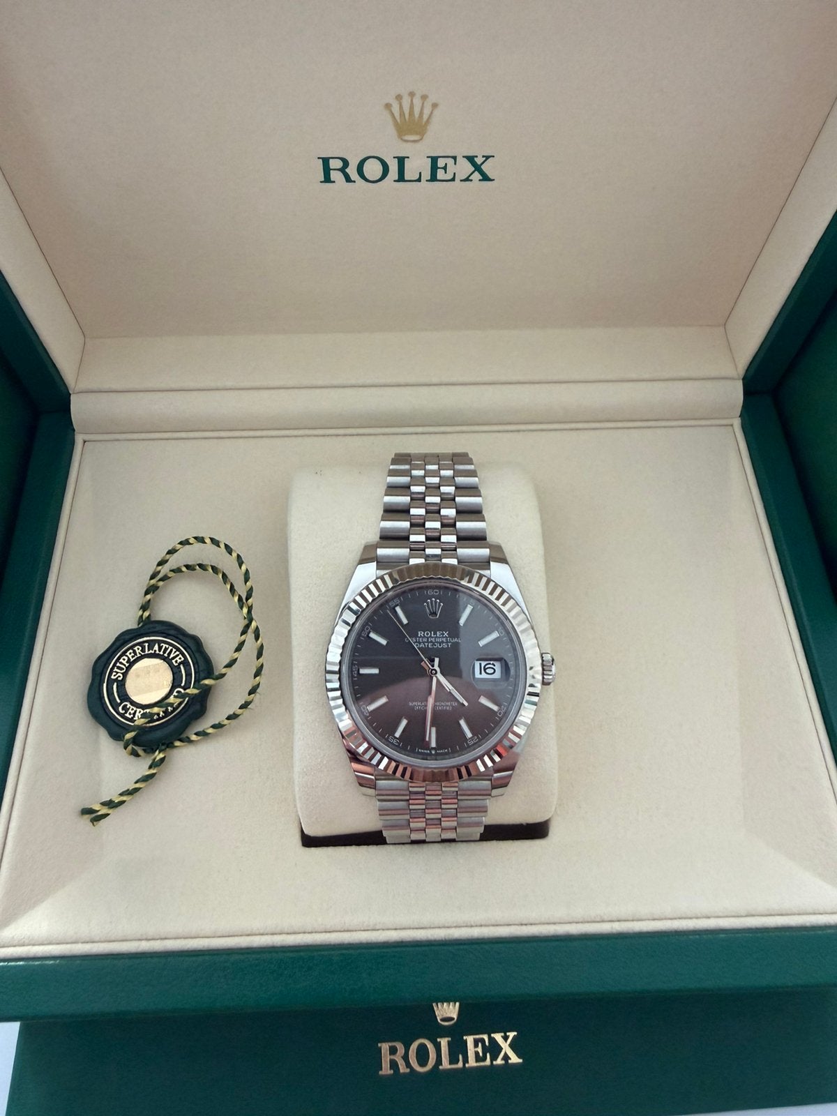 Rolex Datejust 126334 Rhodium Dial Fullset 2024, Montre-bracelet, Rolex, Enlèvement, Acier
