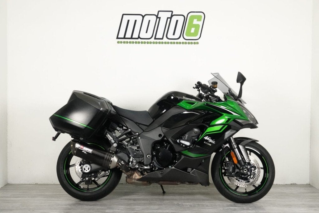 Kawasaki Ninja 1000SX performance tourer, Motoren, 4 cilinders, Motorrijbewijs A, Toermotor, Handgeschakeld