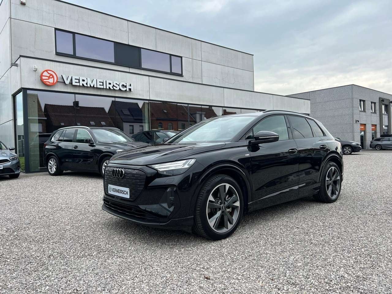 Audi Q4 e-tron Q4 e-Tron 82 kWh 45 Quattro Corporate S *S-L, Zwart, 0 kg, Zwart, Elektrisch