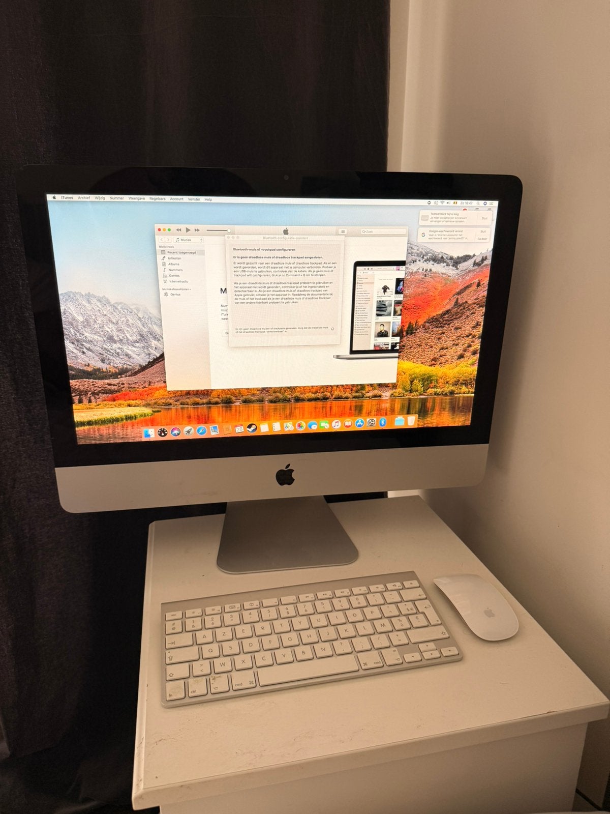 Imac van 2010 werkt nog prima met muis en toetsenbord, Computers en Software, Apple Desktops, Ophalen, Gebruikt, IMac