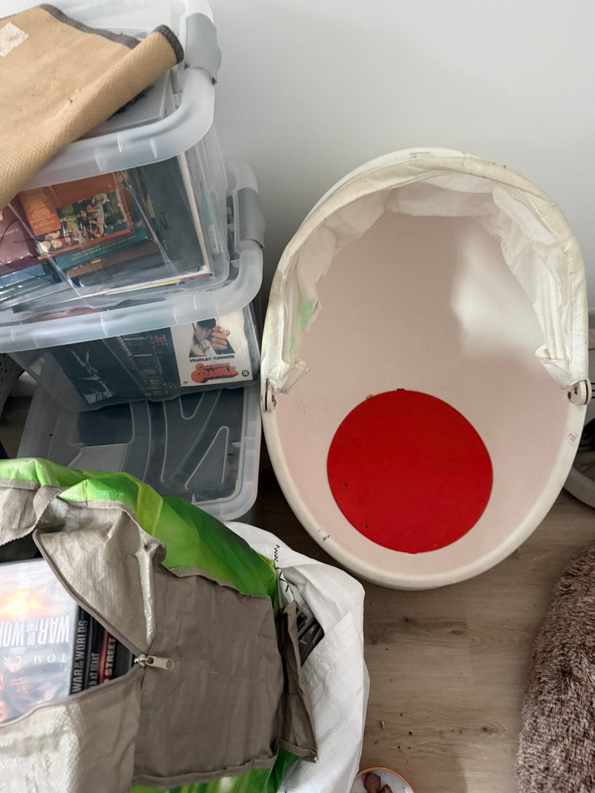 MAISON POUR LE CHAT OU LES PLUS PETITS, Enlèvement, Comme neuf