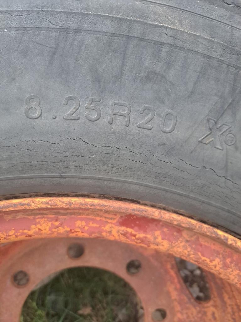 Roue 8.25R20, Articles professionnels, Enlèvement