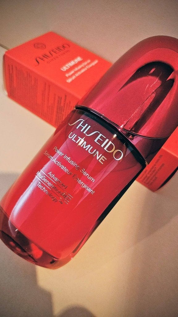 Shiseido Ultimune Power Infusing Serum 50 ml ( NIEUW ), Ophalen of Verzenden, Nieuw, Gehele gezicht, Verzorging