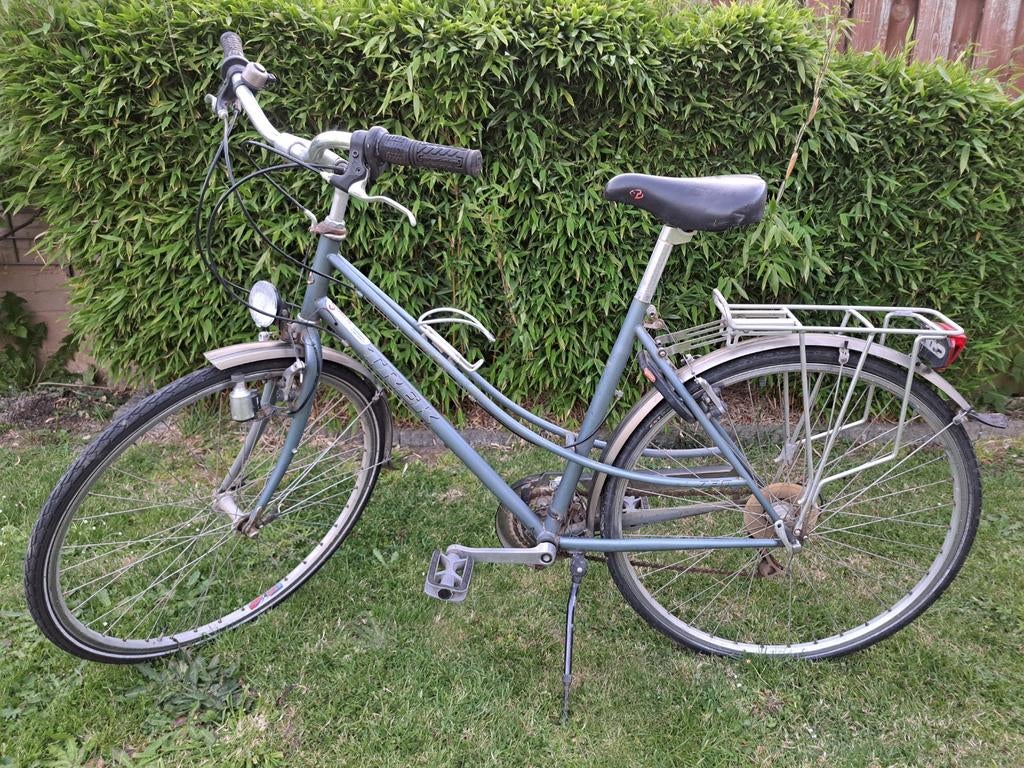 Damesfiets Trek, Fietsen en Brommers, Ophalen