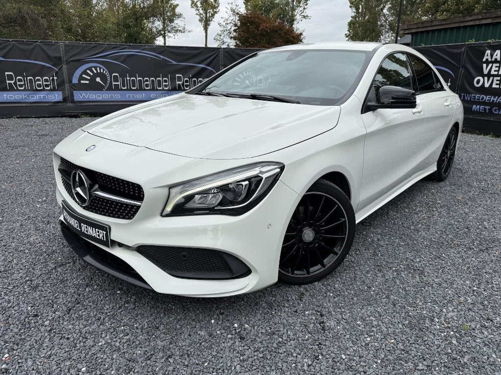 Mercedes CLA 180i AMG Line Night Pack, 2016, 92.000 km, Xeno, Autos, CLA, Euro 6, Entreprise, Boîte manuelle