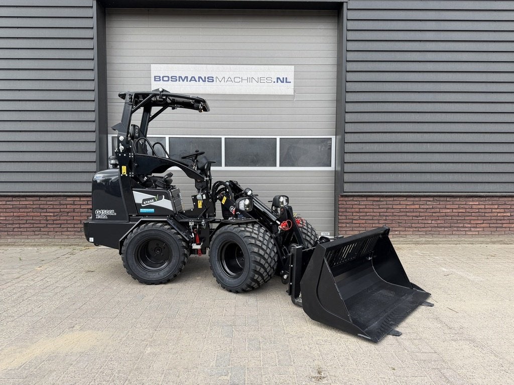 Giant G1500L X-tra minishovel NIEUW BLACK edition €590 LEA