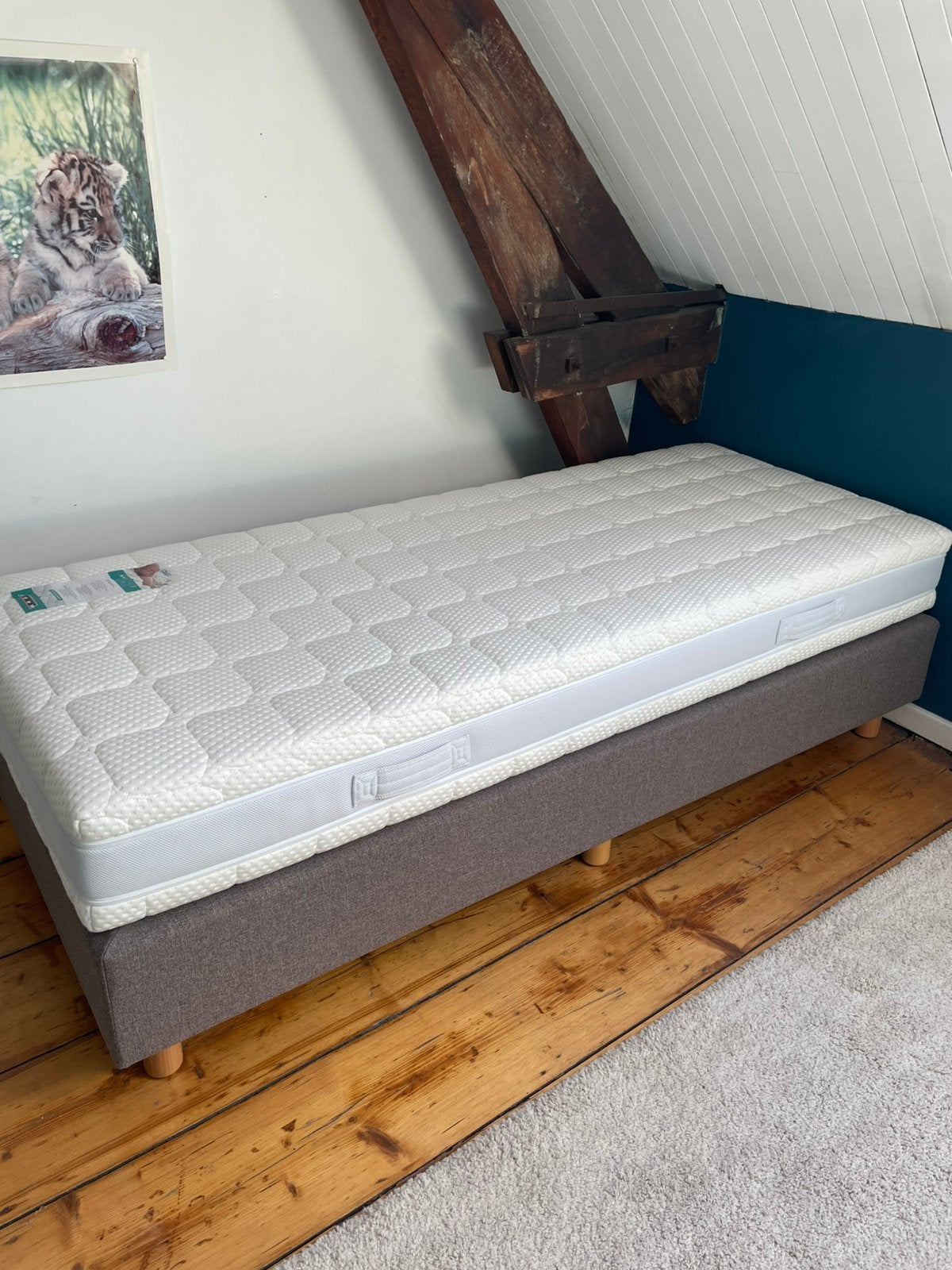 Nieuw!! Eenpersoonsboxspring met matras, Van Landschoot, Ophalen, Nieuw, Eenpersoons, Grijs